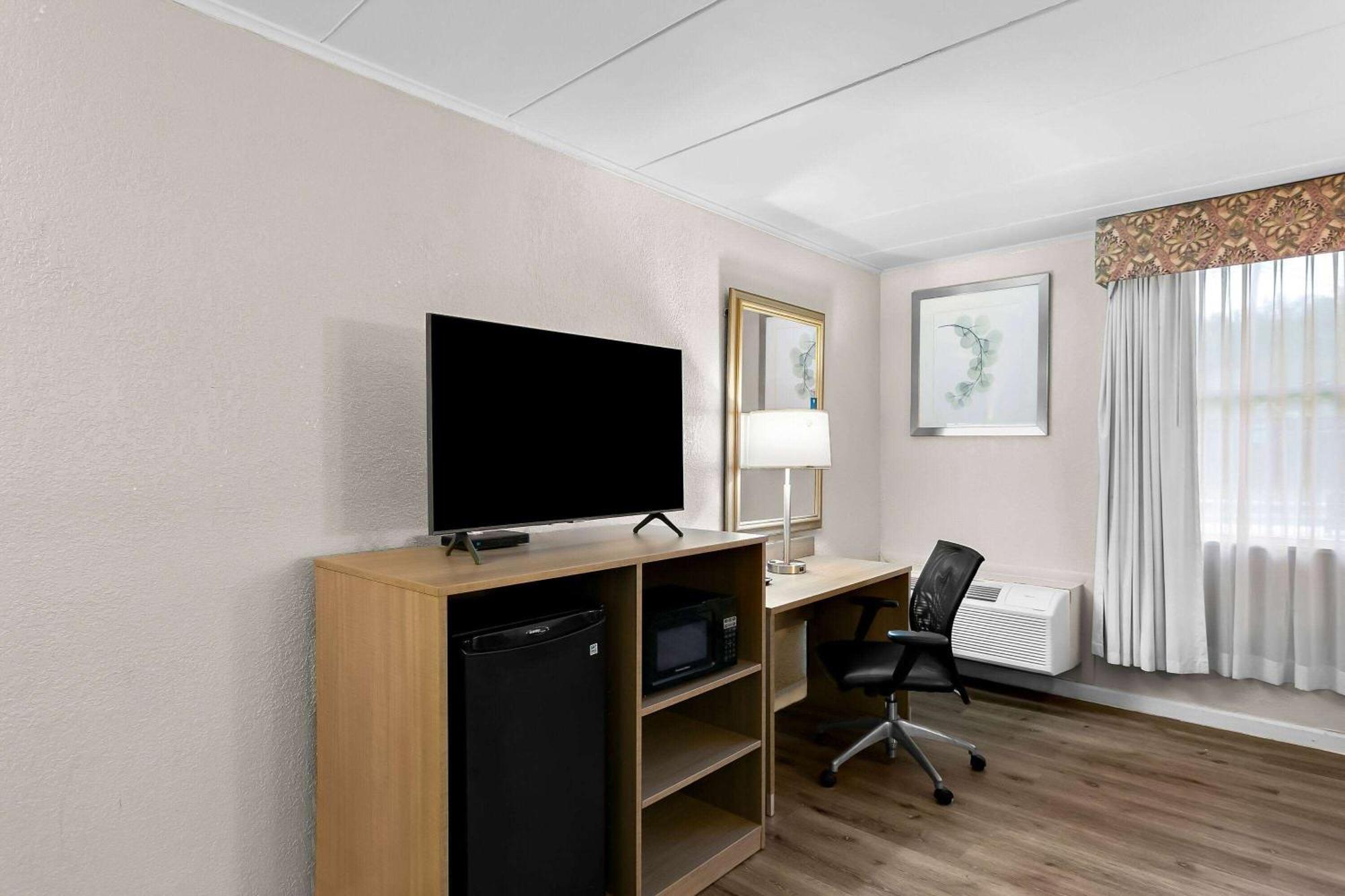 Travelodge By Wyndham Motel 3*